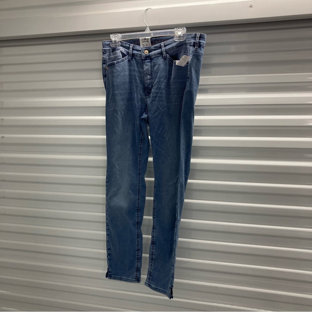 Stylish Slim Fit Blue Jeans for Men